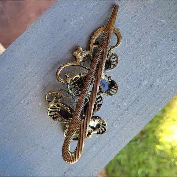 Beautiful Vintage inspired Purple hair accessory - Picture 9 of 15